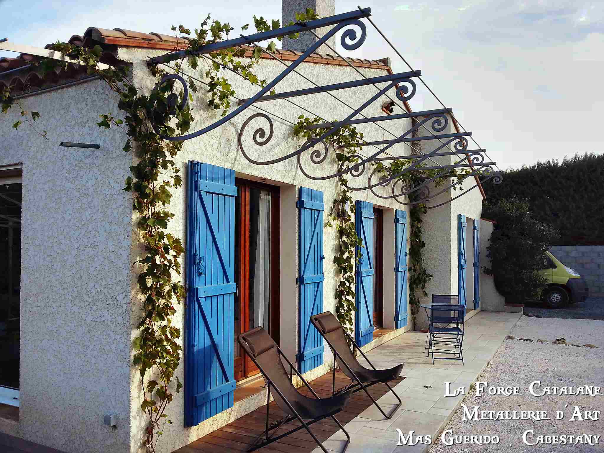 Treille droite filants rond volutes fer Forge Catalane Cabestany.jpg